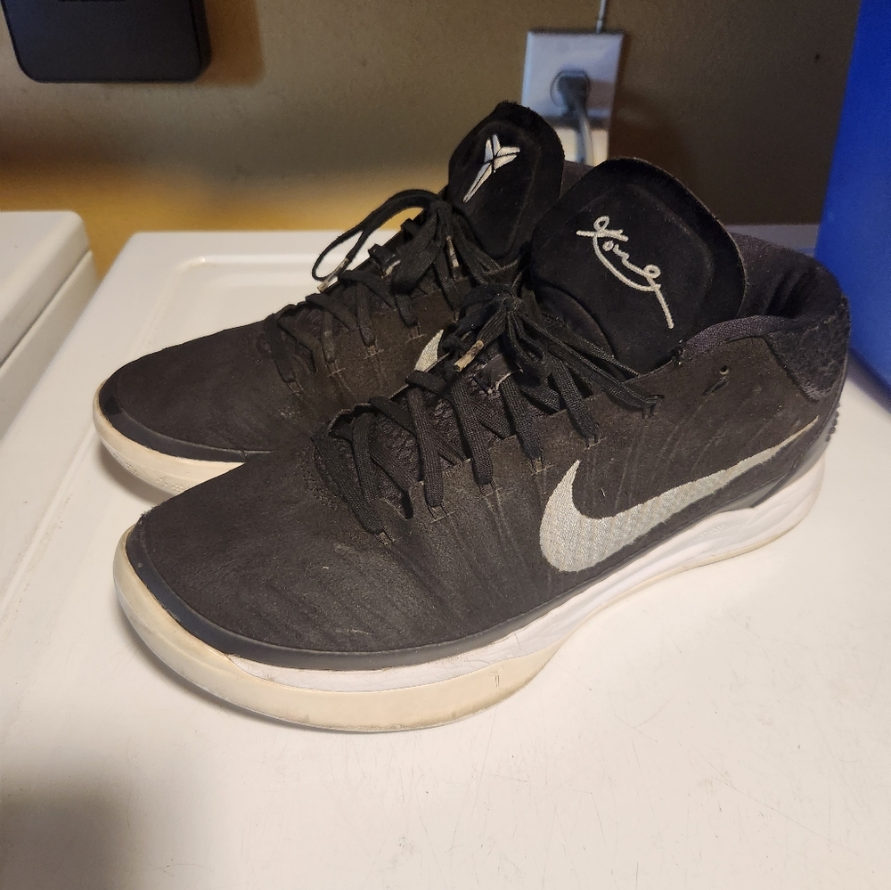 Nike Kobe A.D. Mid